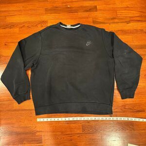 Nike Men's Navy and Black Crewneck